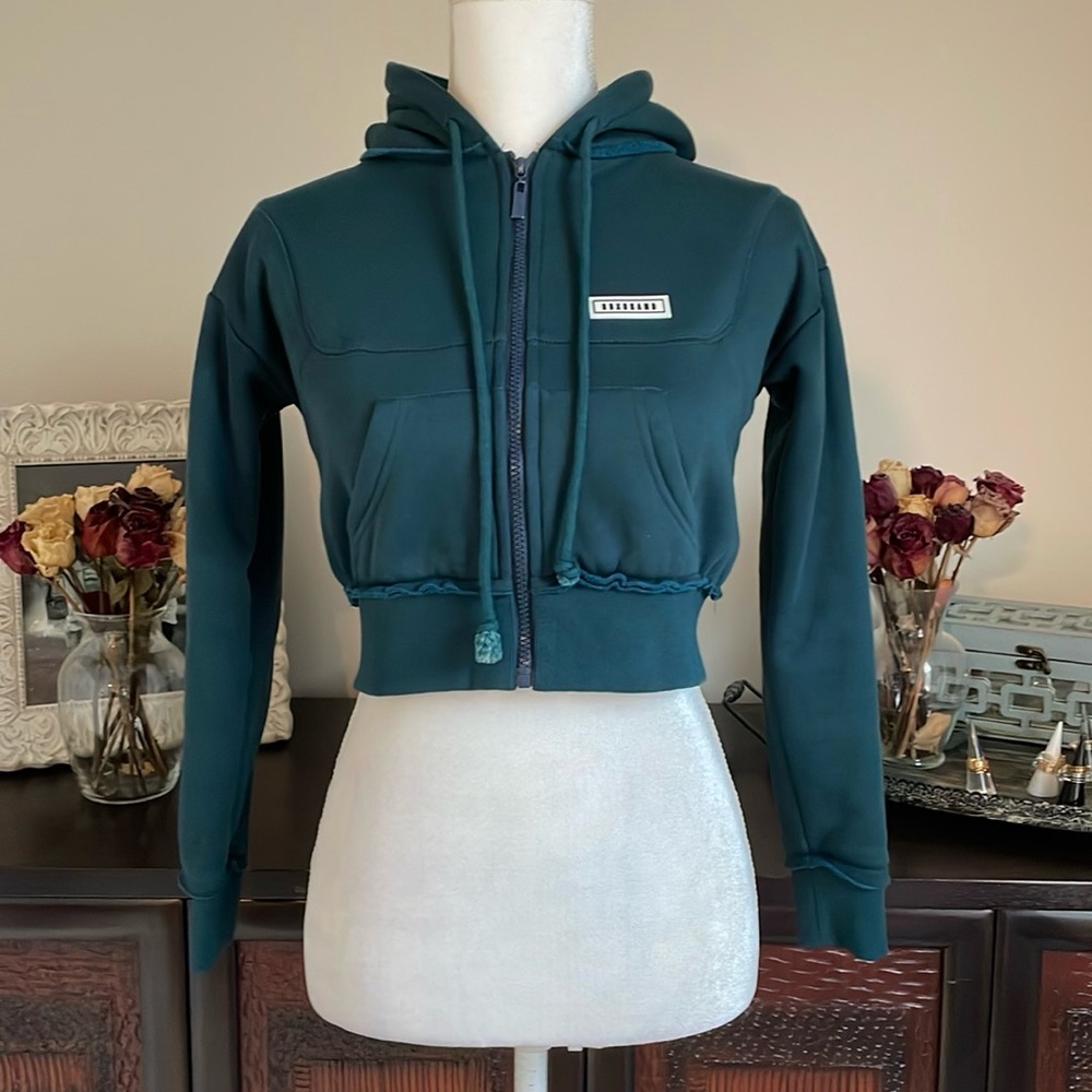 BBXBRAND CROPPED HOODIE JACKET size Medium